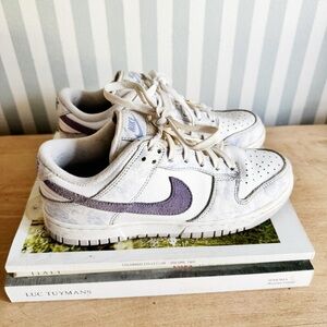 Nike dunk low purple pulse women’s 7